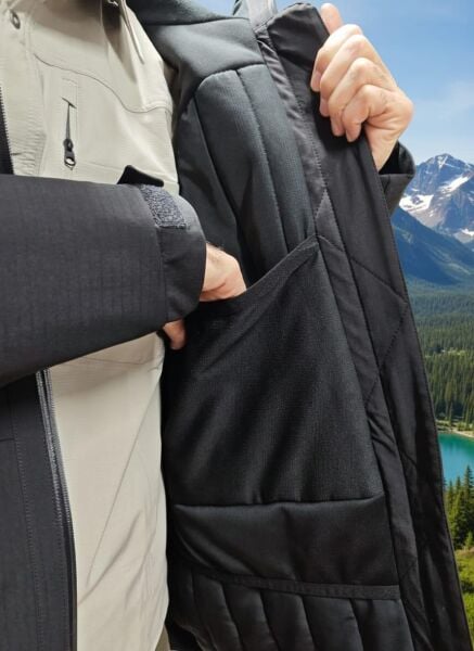 WINTER CITY KAPÜŞONLU YAĞMURLUK MONT